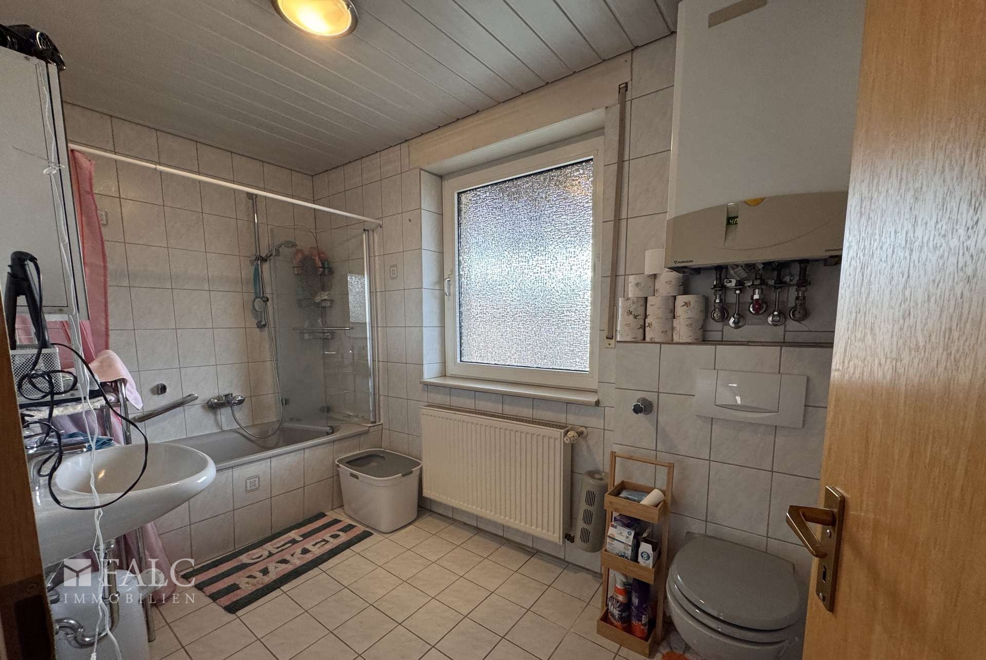 Erdgeschoss - Badezimmer